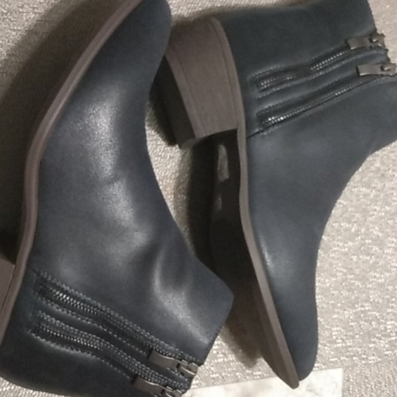 Navy Double Zipper Styled Booties - Picture 3 of 4